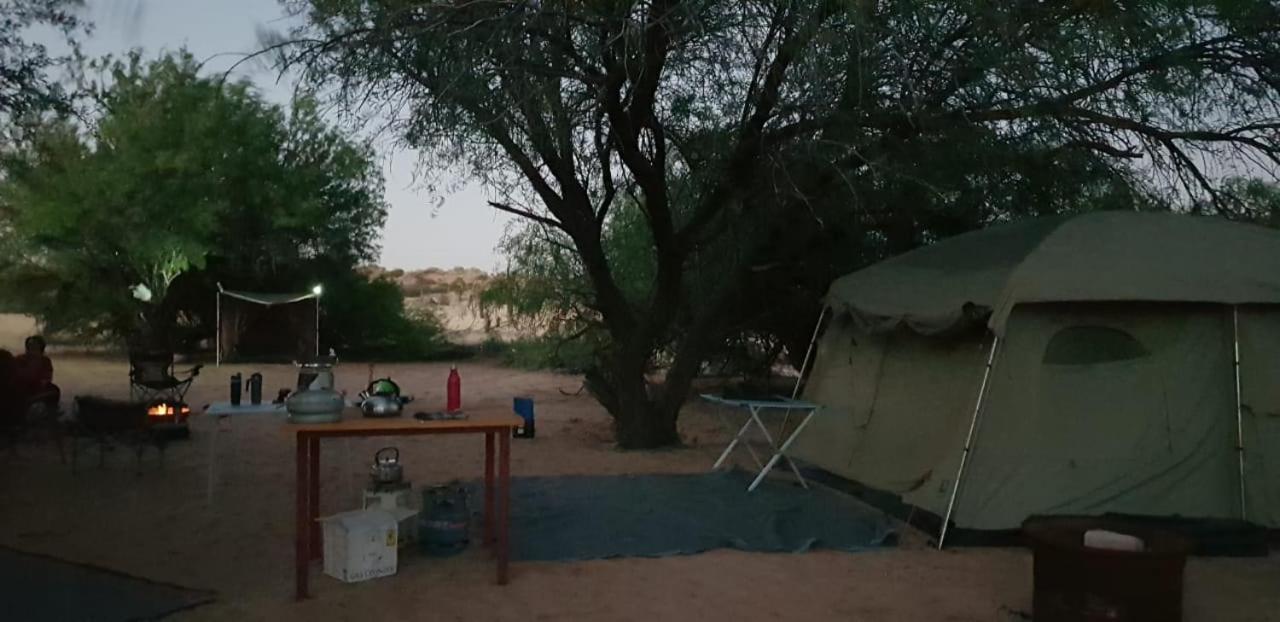 Zoutpanputs Game Lodge Askham 외부 사진